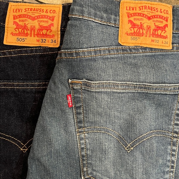 Levi's Men’s 505 Straight Leg Jeans -Dark Wash/Medium Wash -Size 32x34 / 2 Pairs - Picture 2 of 5